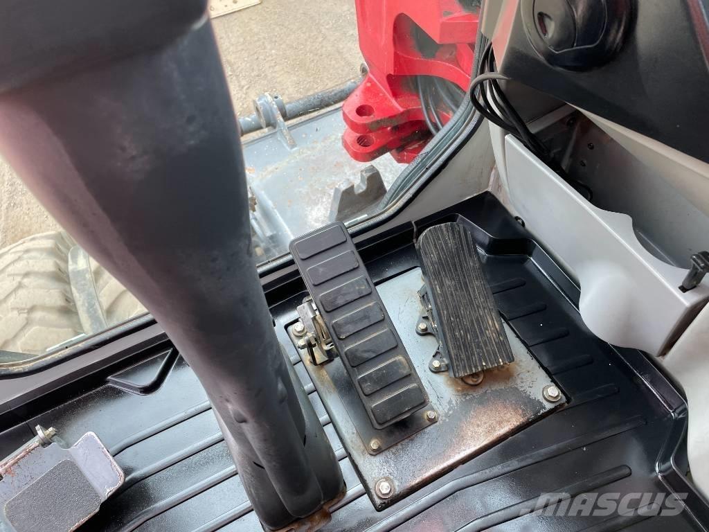 Takeuchi TB 295 W Kolesové rýpadlá