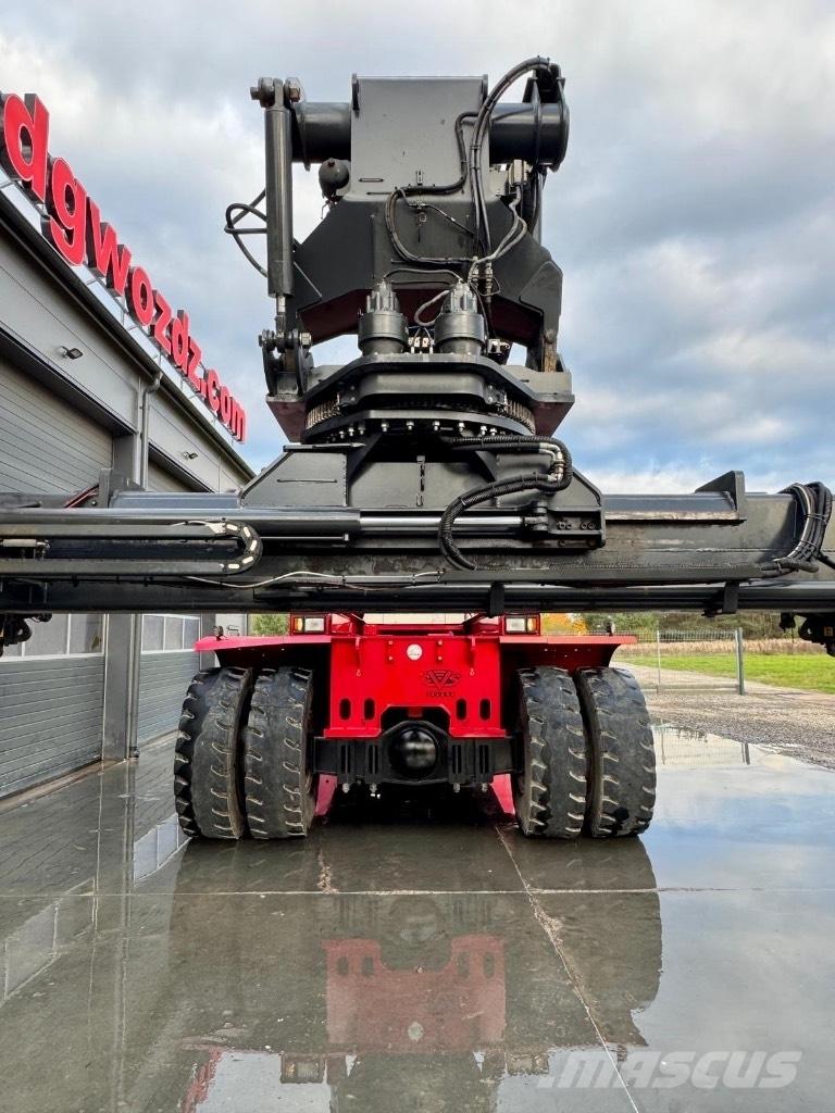 CVS Ferrari F465 Prekladače kontajnerov