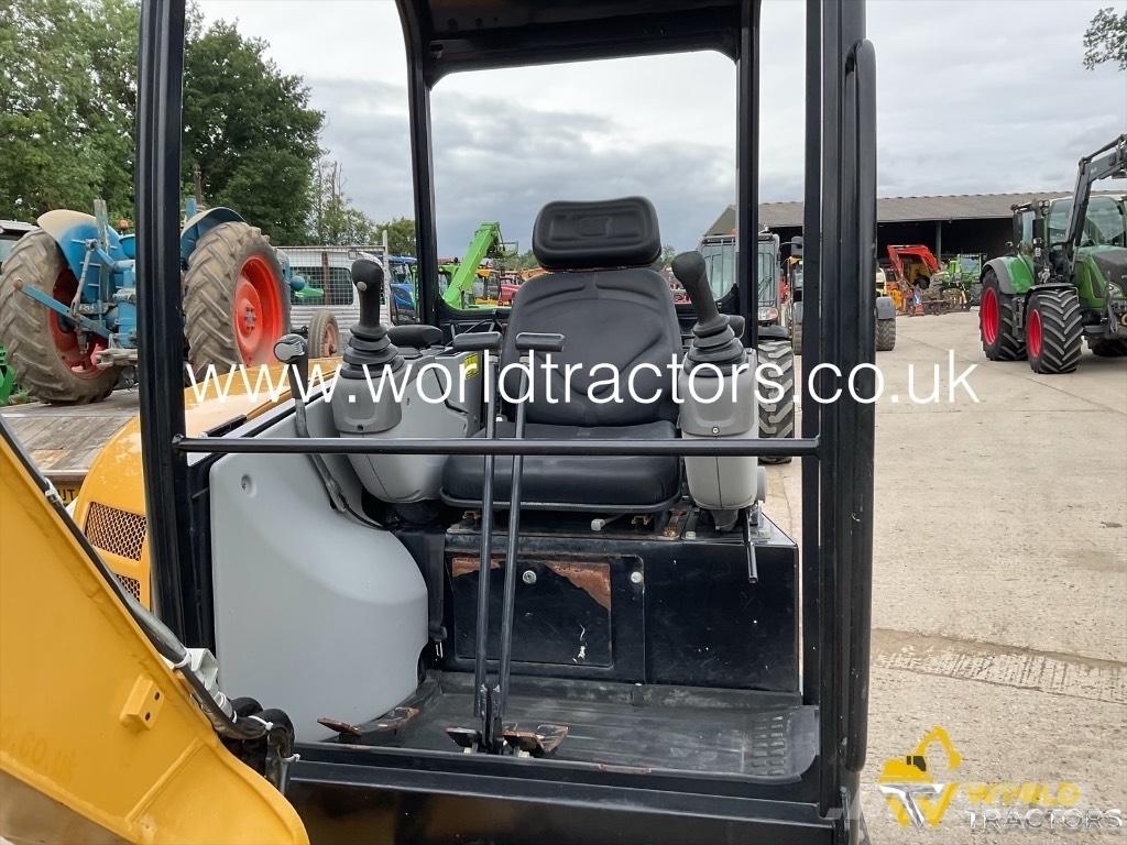 CAT 302.7 D CR Mini rýpadlá < 7t