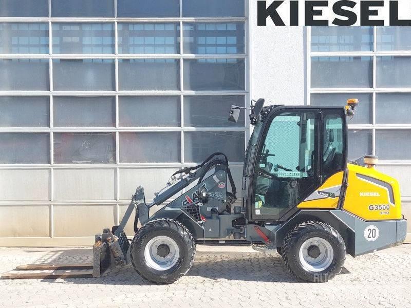 Giant G 3500 X-Tra Šmykom riadené nakladače