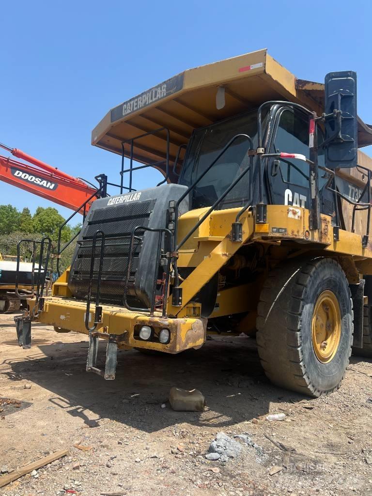 CAT 773 F Kĺbové nákladné autá