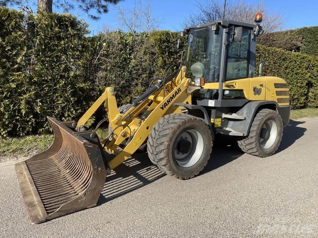 Yanmar V80 Kolesové nakladače