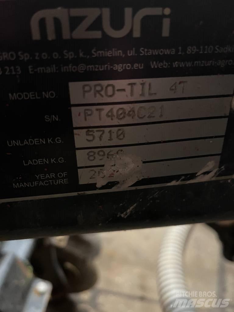  Mzuri Protil4T Mechanické sejačky