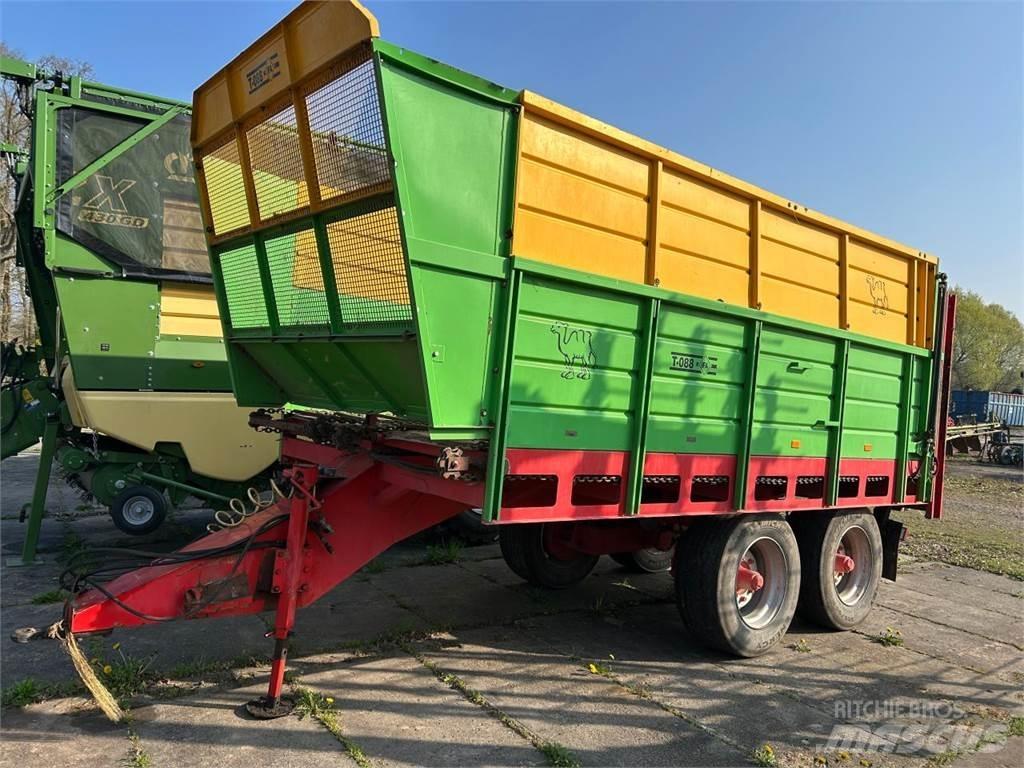 Fortschritt T 088 Rozmetadlá maštaľného hnoja