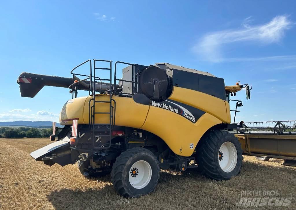 New Holland CR 960 Kombinované zberacie stroje