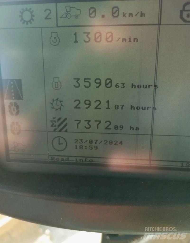 New Holland CR 960 Kombinované zberacie stroje