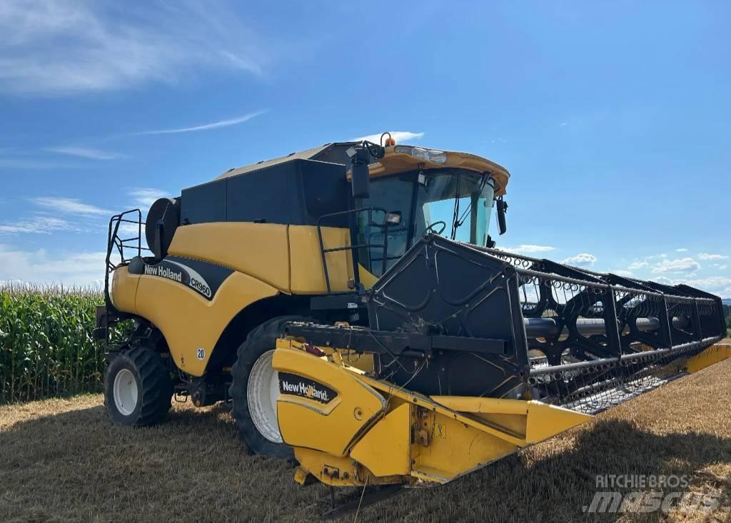 New Holland CR 960 Kombinované zberacie stroje