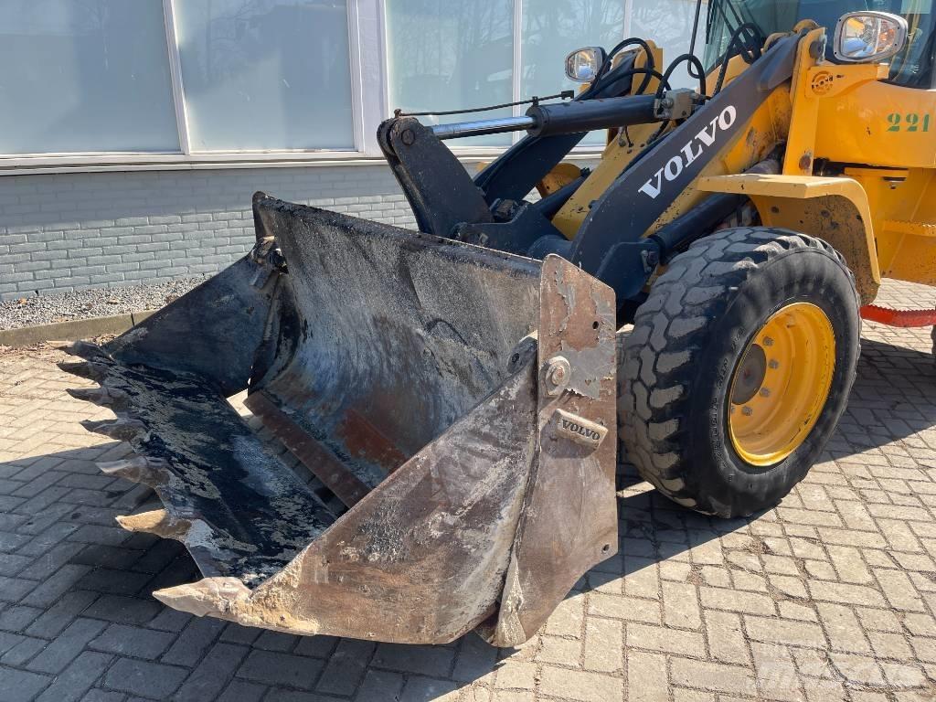 Volvo L 30 G  2017     CE Kolesové nakladače