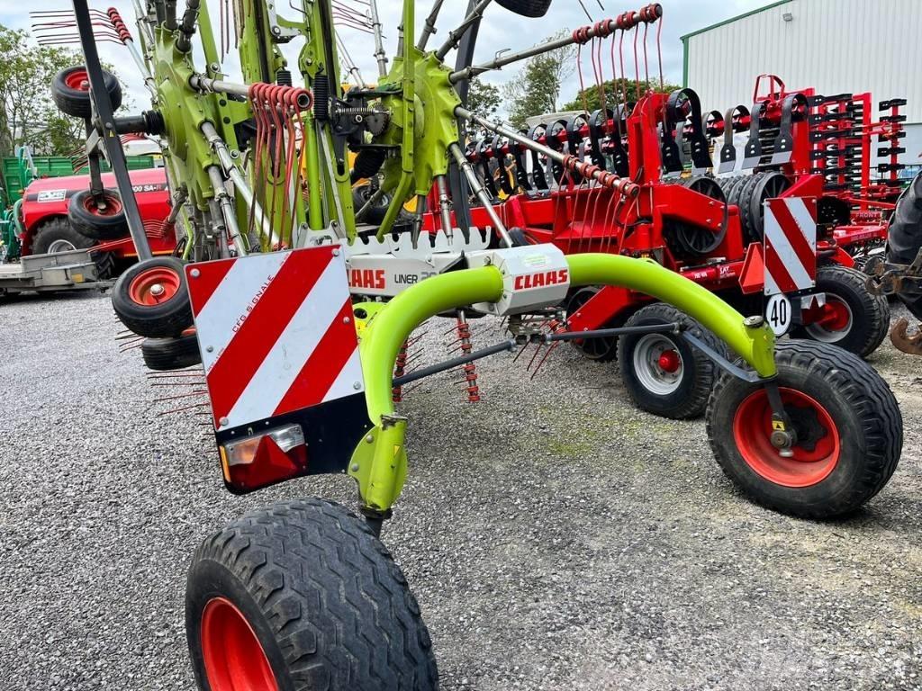 CLAAS Liner 2900 Obracače a zhrabovače sena