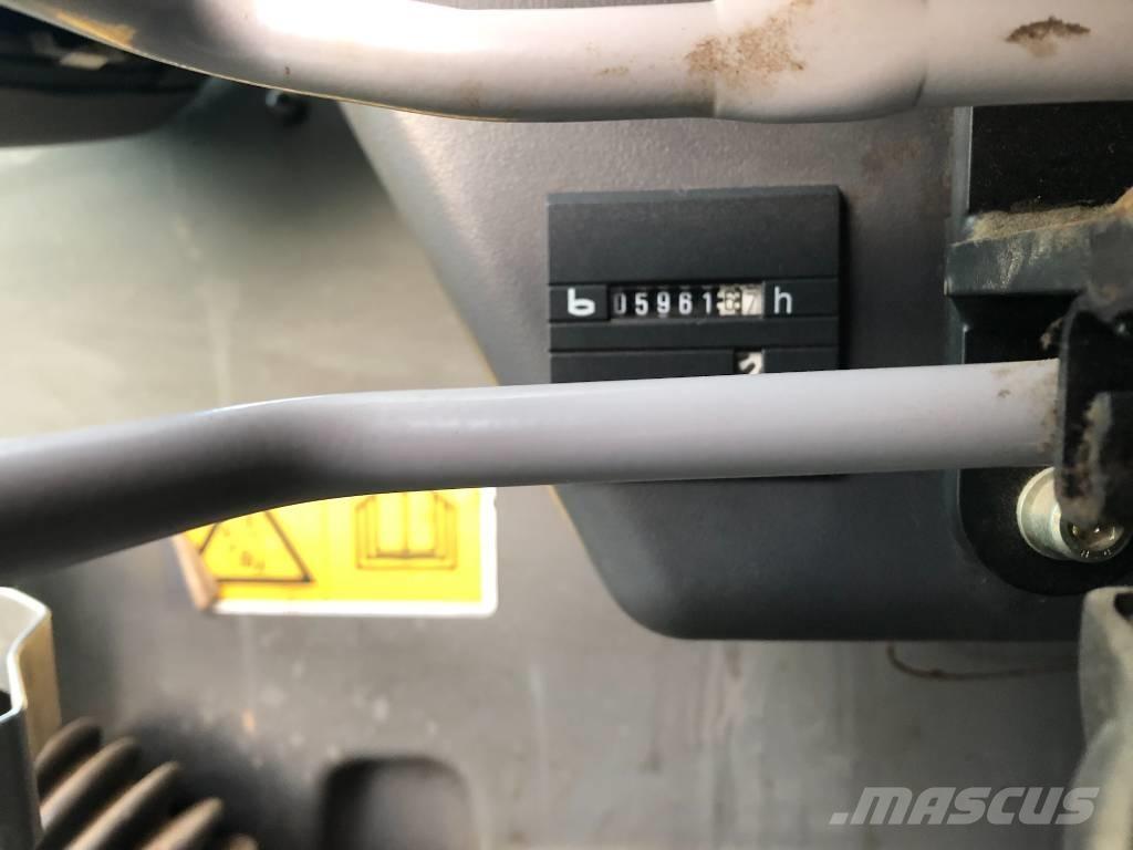 Atlas 1604 ZW Špeciálne bagre