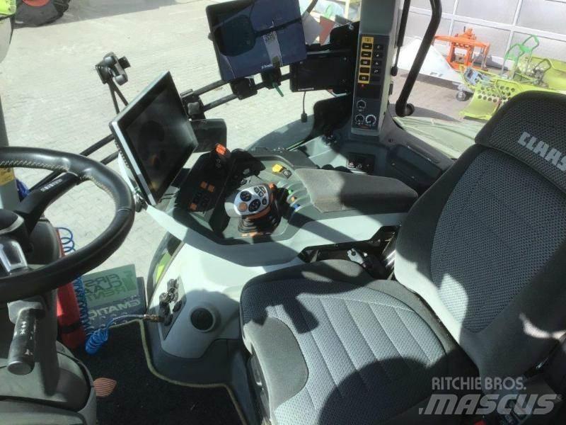 CLAAS AXION 870 Traktory