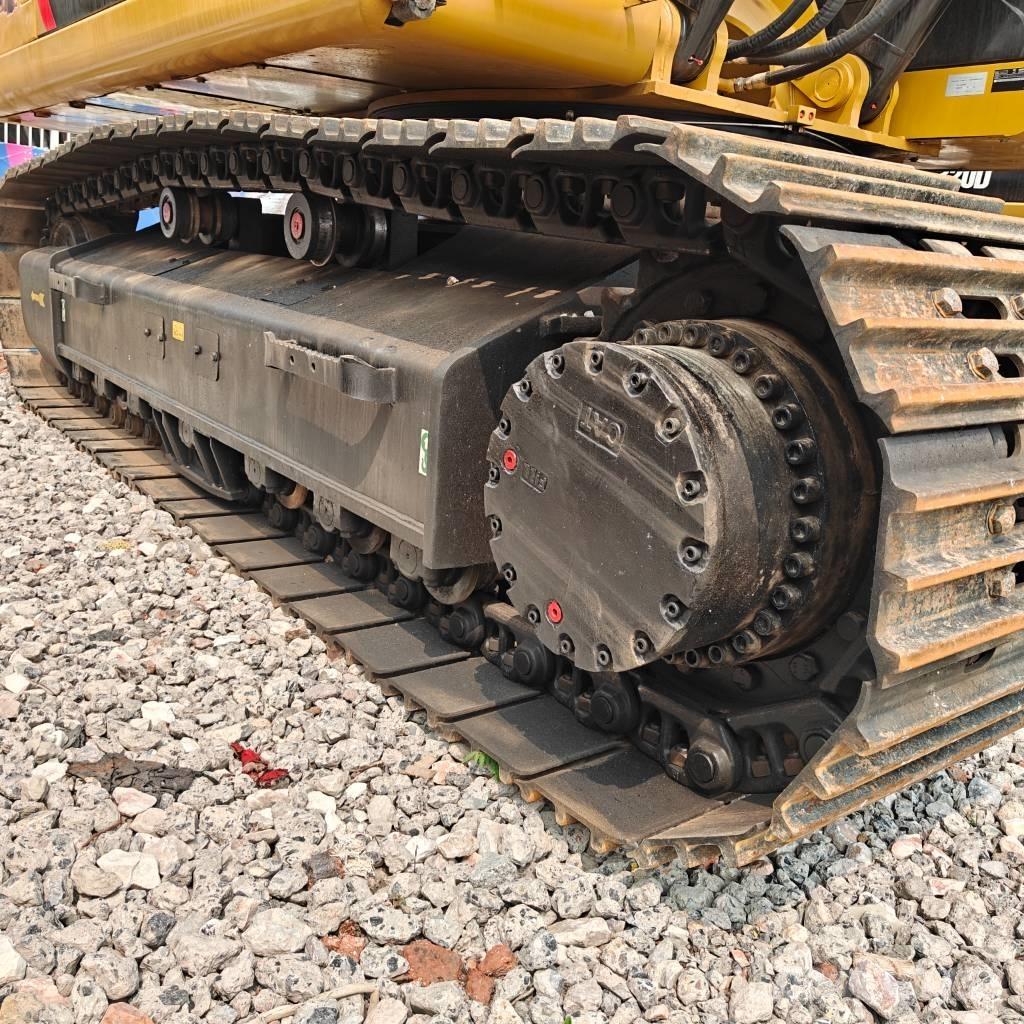 CAT 336D2 Pásové rýpadlá