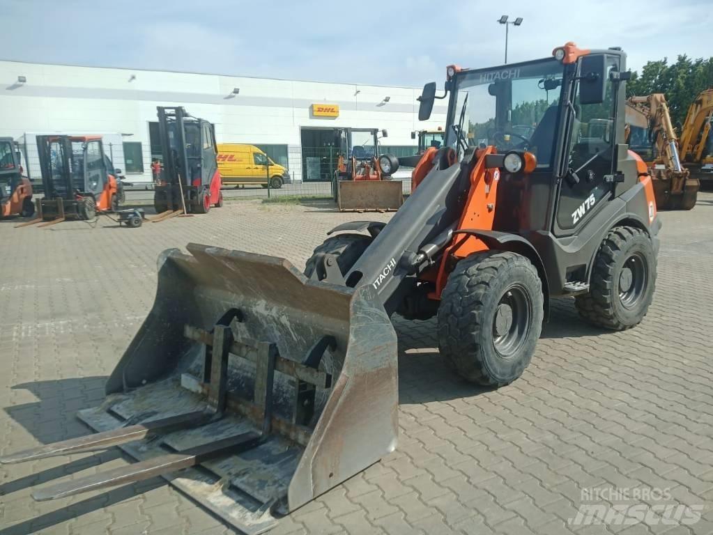Hitachi ZW 75 Kolesové nakladače