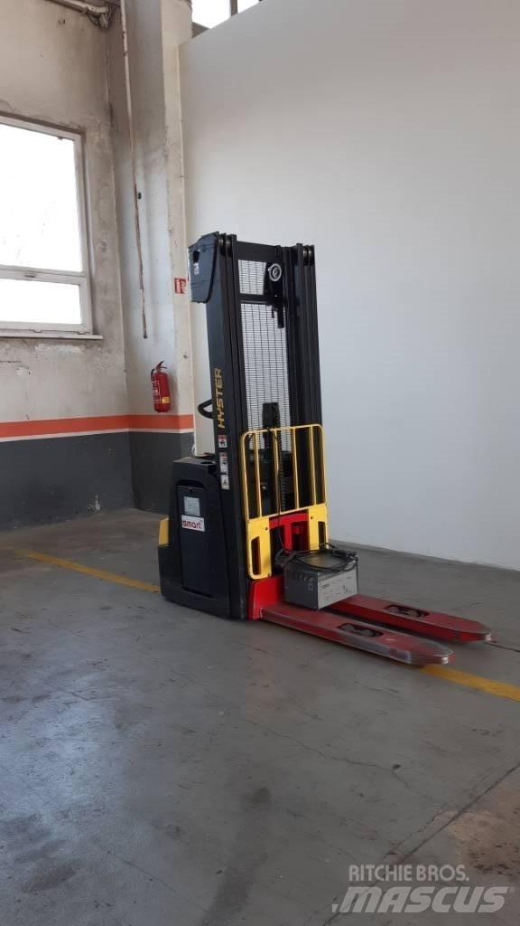 Hyster S1.6 Ručne vedené vysokozdvižné vozíky