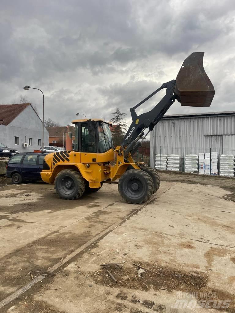 Volvo L 40 B Kolesové nakladače