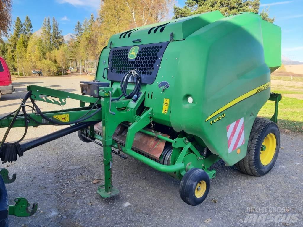 John Deere F 440 M Lisy na okrúhle balíky