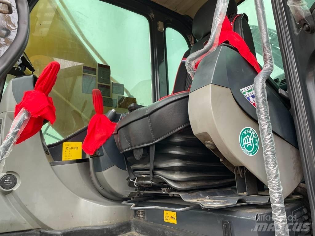 Kobelco SK 250D Pásové rýpadlá