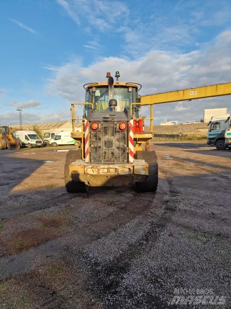 Bell L 1506 E Kolesové nakladače