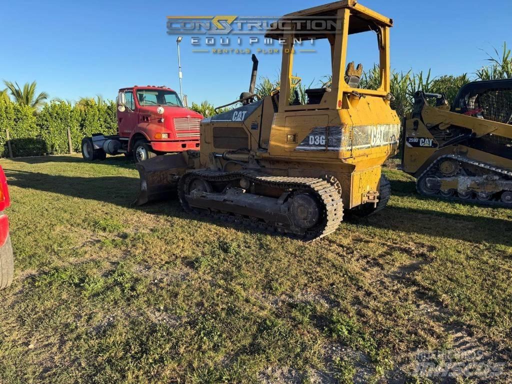 CAT D 3 G LGP Pásové dozéry