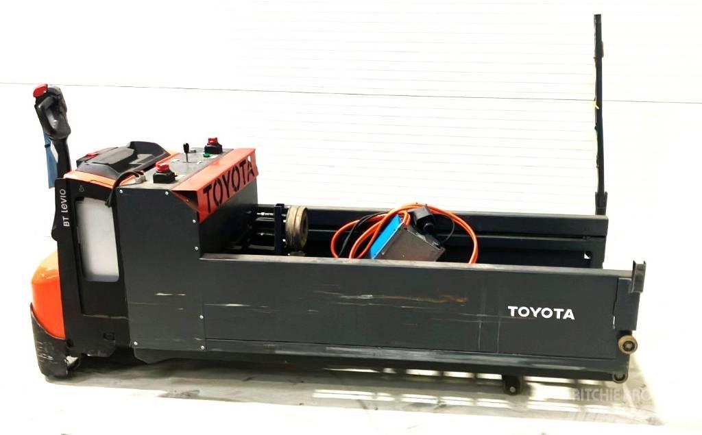 Toyota LWE200 + tugger Ručný paletový vozík