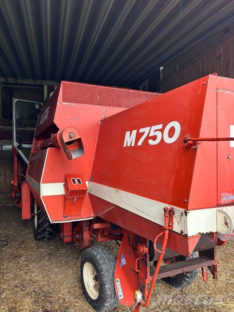 Deutz M750 Kombinované zberacie stroje