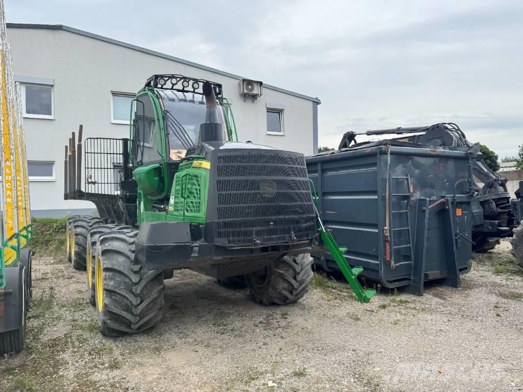 John Deere 1510 G Lesné traktory