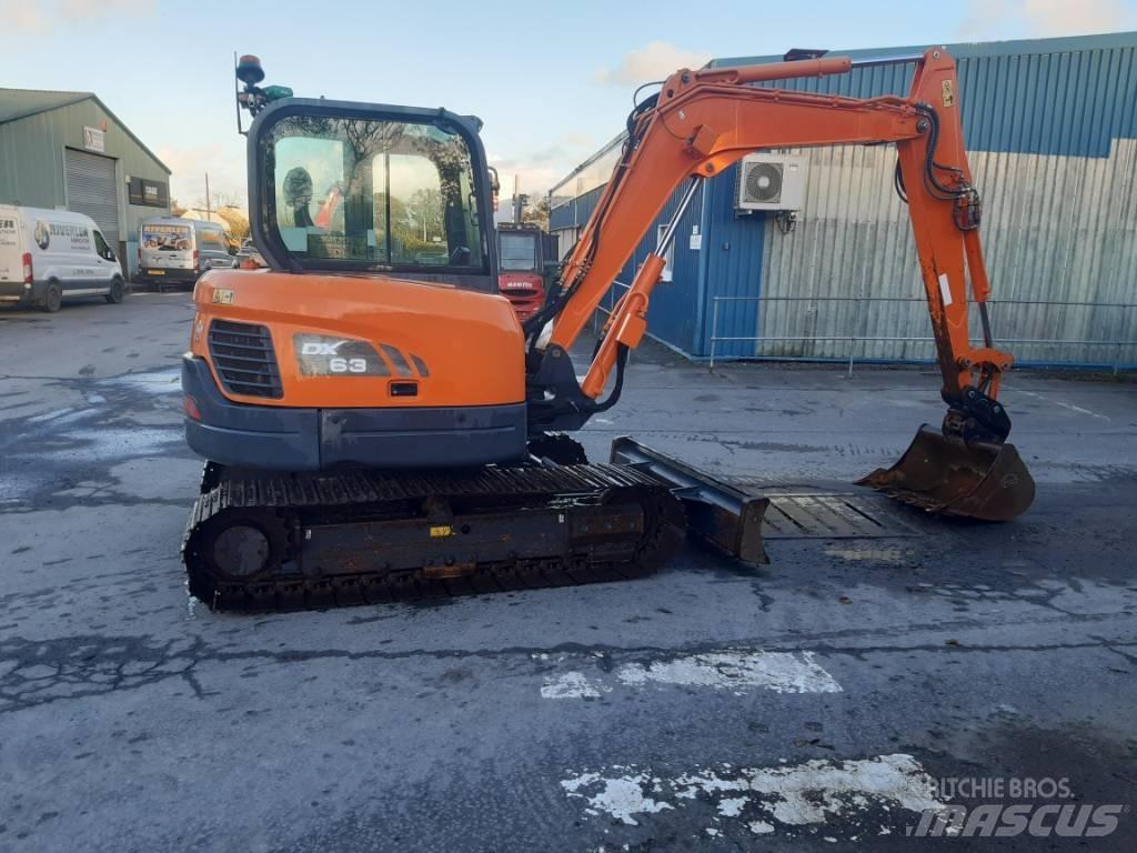 Doosan DX 63-3 Pásové rýpadlá