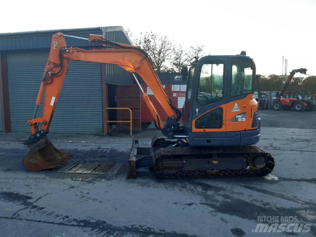 Doosan DX 63-3 Pásové rýpadlá
