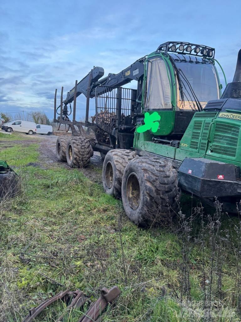 John Deere 1510G Lesné traktory