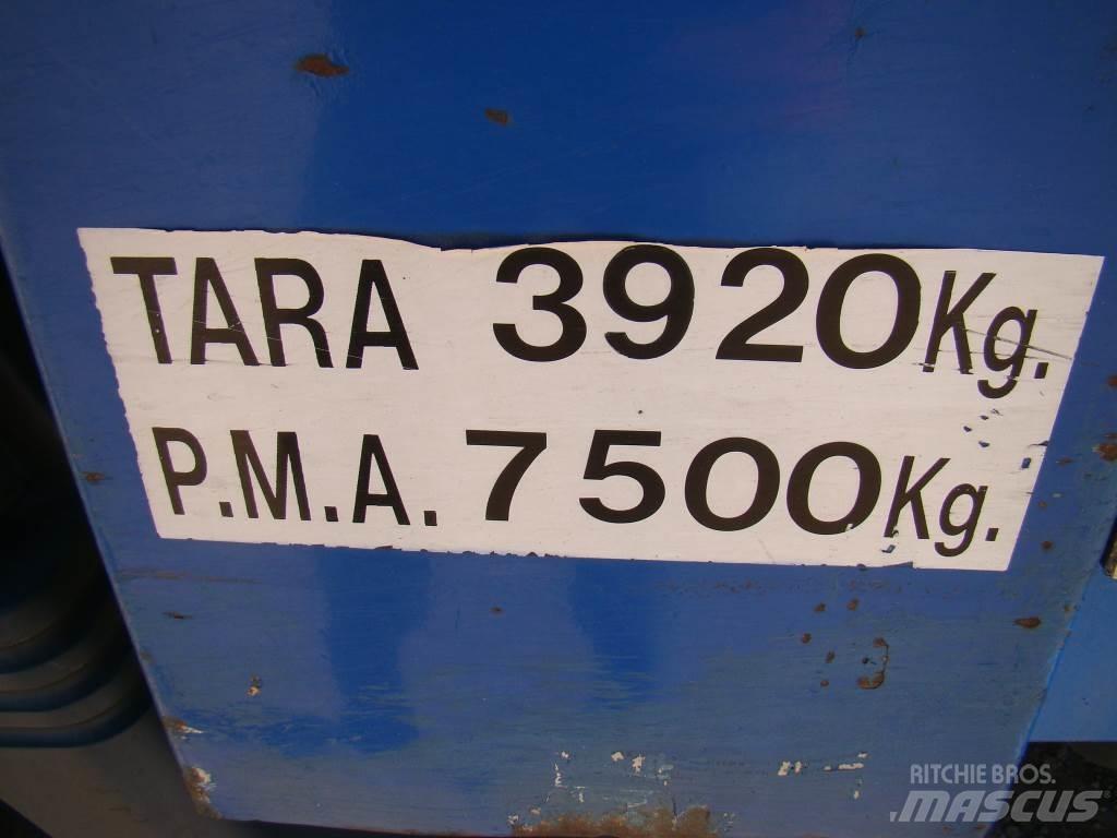 DAF fa 45130 Nákladné vozidlá s bočnou zhrnovacou plachtou