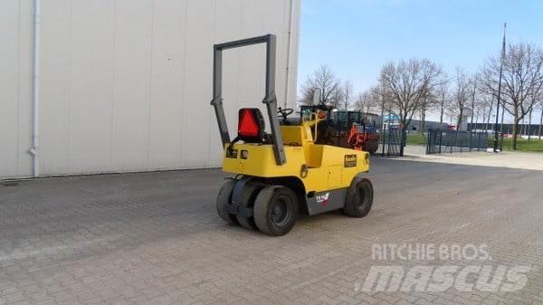 Sakai TS 160 Pneumatikové valce