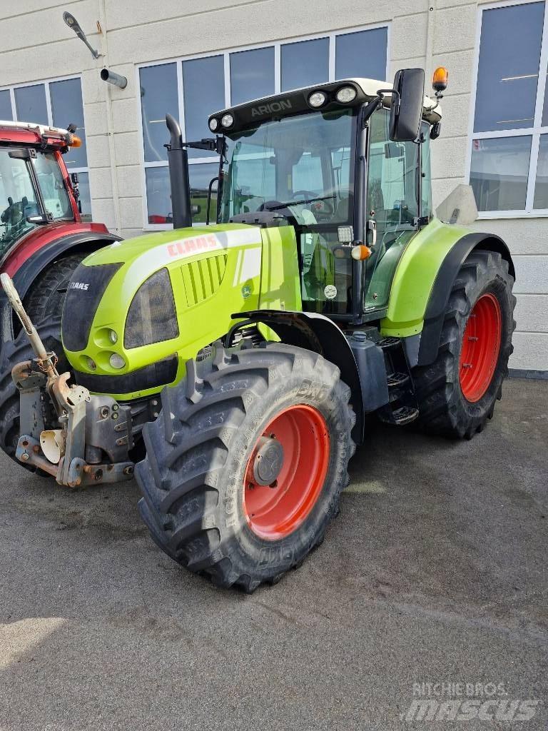 CLAAS Arion 640 Traktory