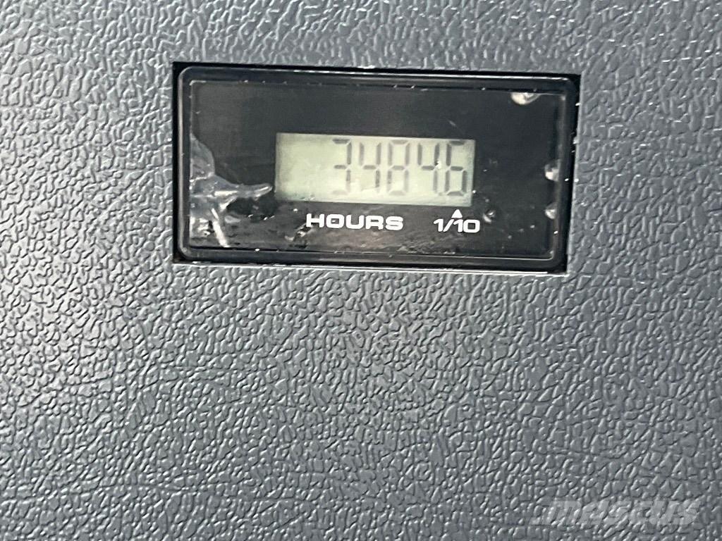 Hyundai HX 210 AL Pásové rýpadlá