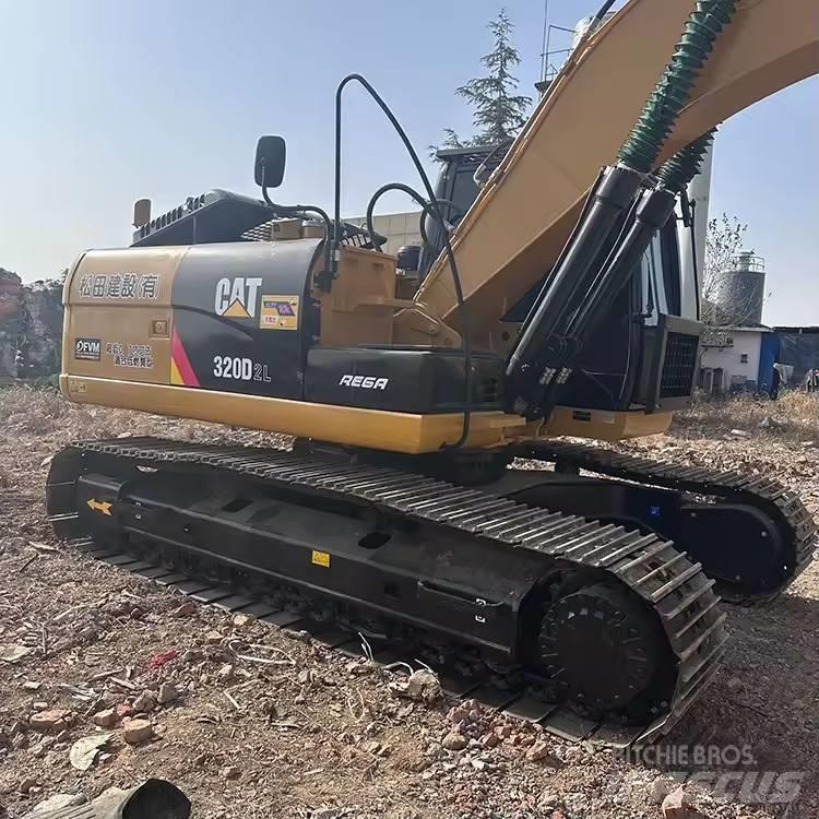 CAT 320 D2L Pásové rýpadlá