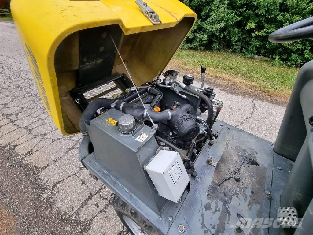Wacker Neuson 1001 Stavebné sklápače