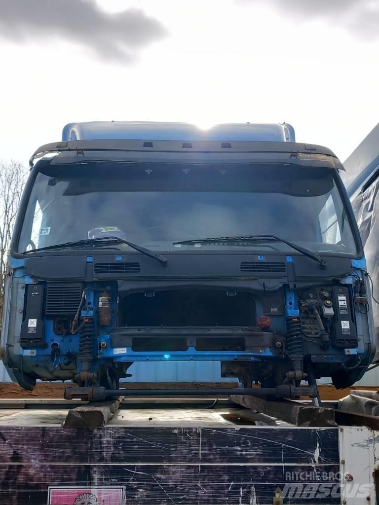 Volvo FM 9.320 Kabíny a interiér