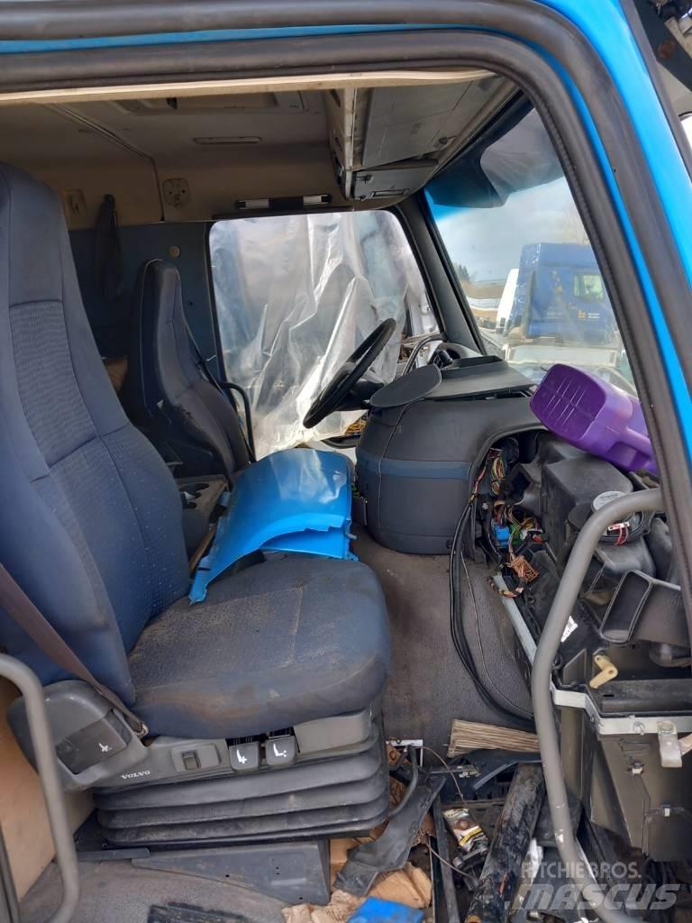 Volvo FM 9.320 Kabíny a interiér