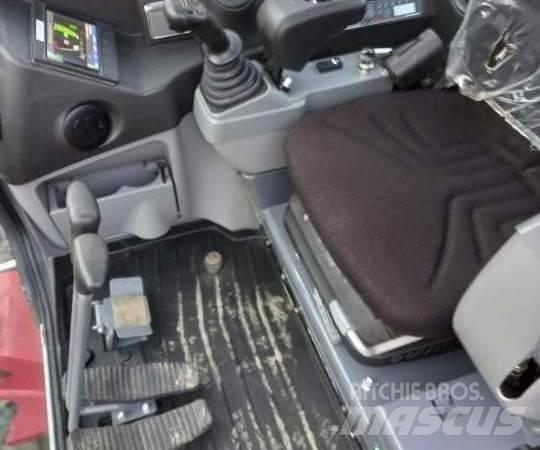 Takeuchi TB 240 DPF Mini rýpadlá < 7t