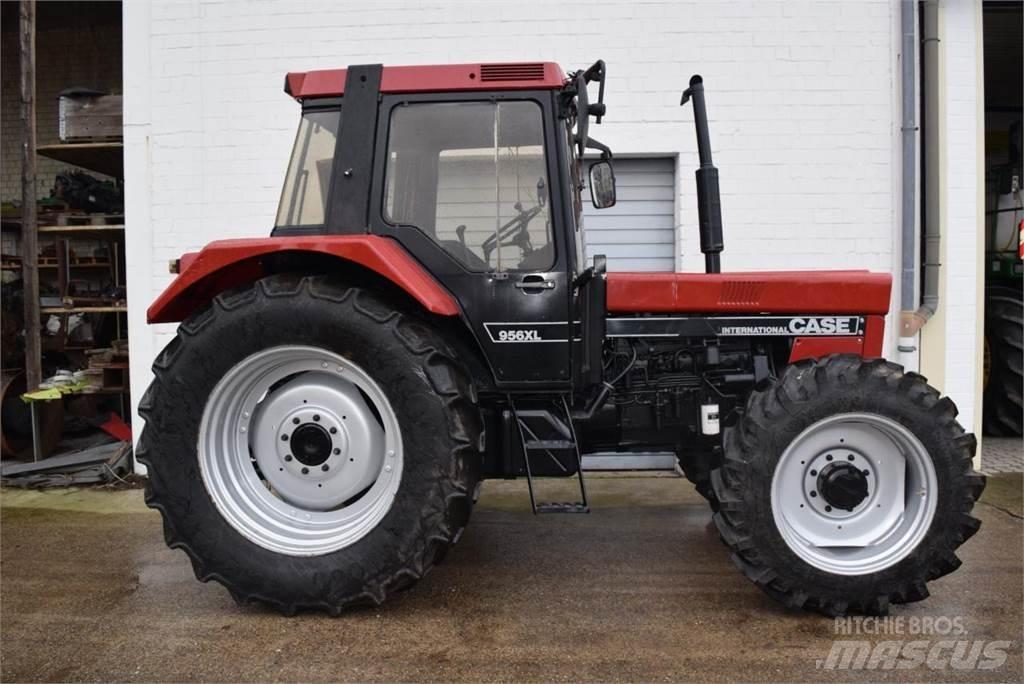 Case IH 956 XL Traktory