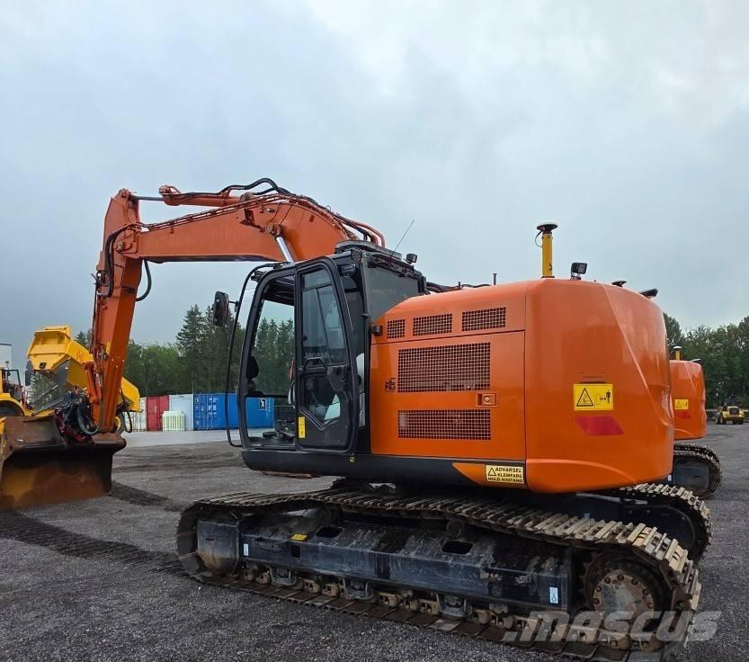 Hitachi ZX225USRLC-6 Pásové rýpadlá