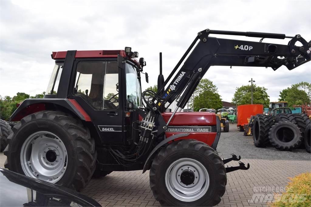 Case IH 844 A/S Traktory