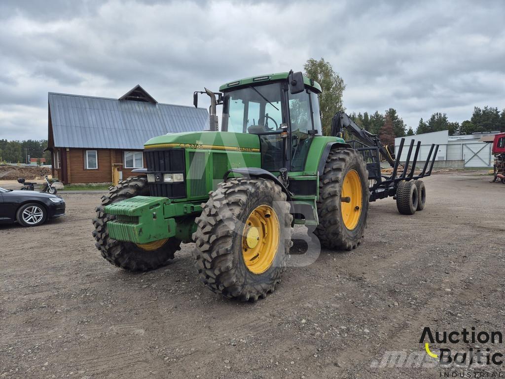 John Deere 7700 Lesné traktory
