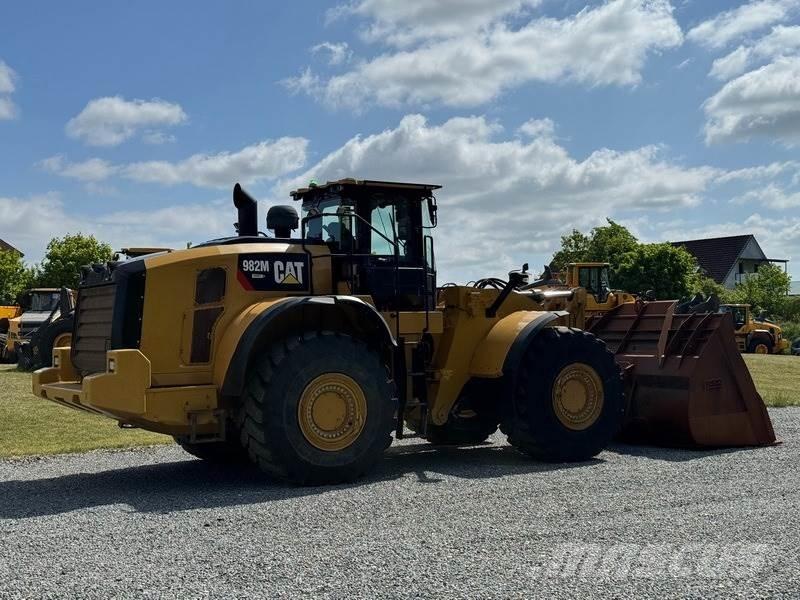 CAT 982 M Kolesové nakladače