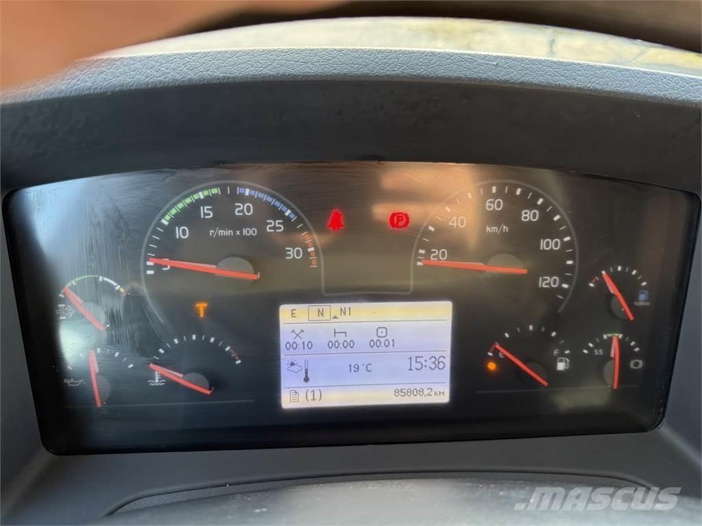Volvo FE320 4X2 Skriňová nadstavba
