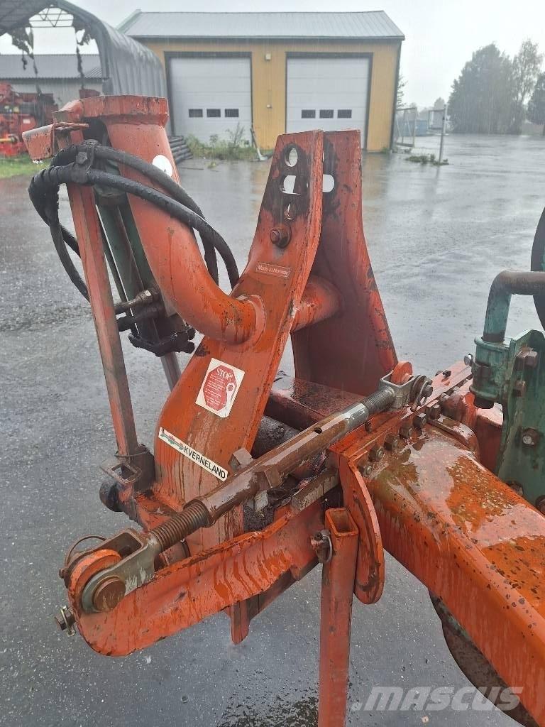 Kverneland W2 Dvojstranné pluhy