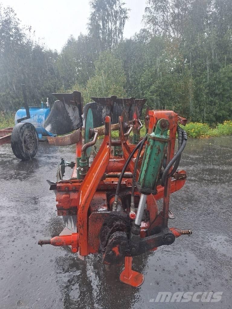 Kverneland W2 Dvojstranné pluhy