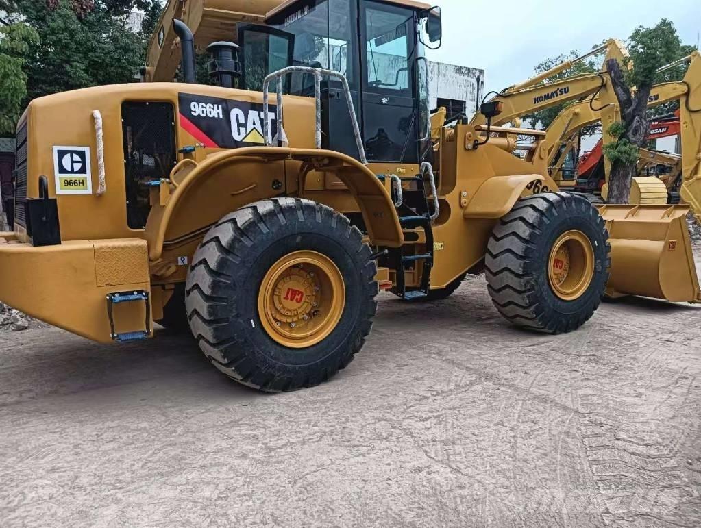 CAT 966 H Kolesové nakladače