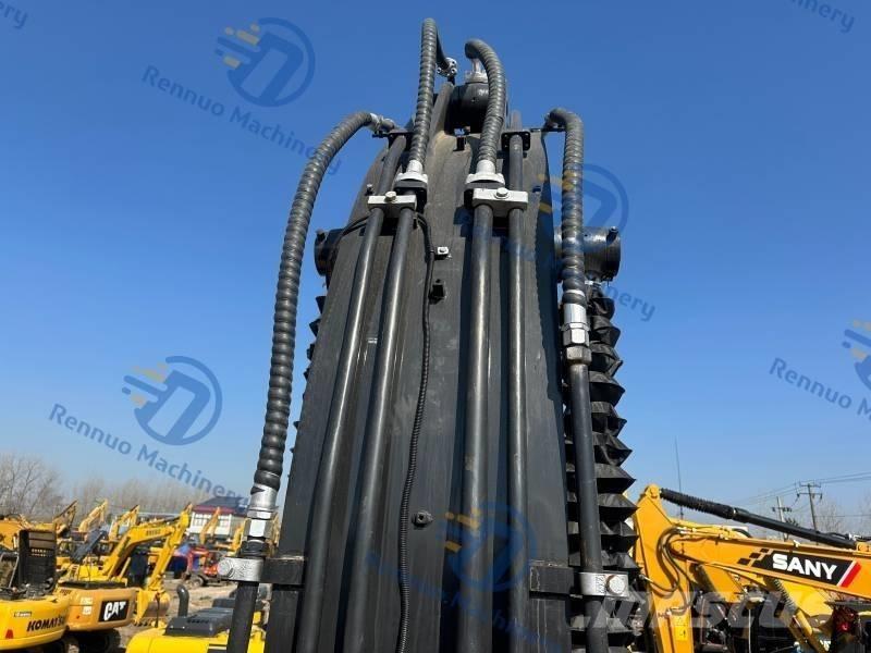 Volvo EC 300 D L Pásové rýpadlá