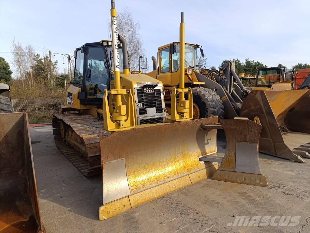 CAT D 6 K LGP Pásové dozéry