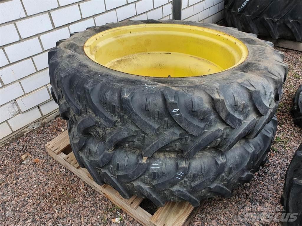 Kleber 270/95R32 Pneumatiky, kolesá a ráfiky